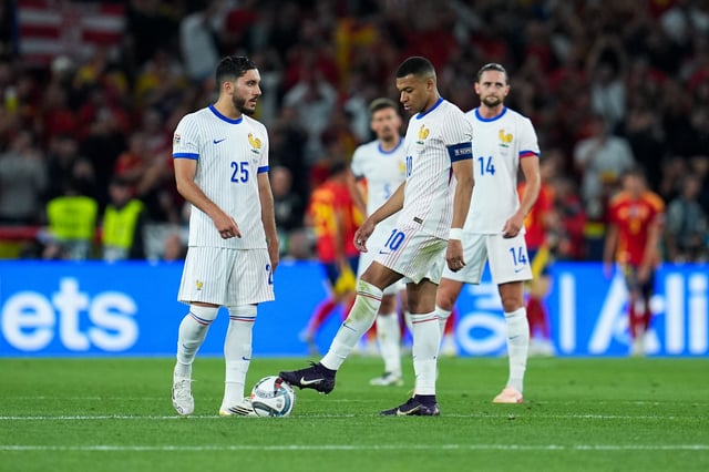 Rayan Cherki et Kylian Mbappé sont titulaires face à l’Allemagne.