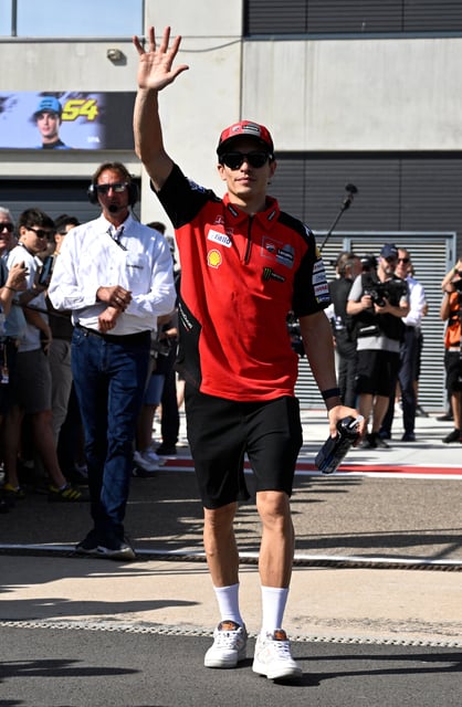 MotoGP - Aragon Grand Prix - Ciudad del Motor de Aragon, Alcaniz, Spain - June 8, 2025 Ducati Lenovo Team's Marc Marquez before the race REUTERS/Pablo Morano