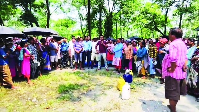 Tea workers protest over 6-month unpaid wages