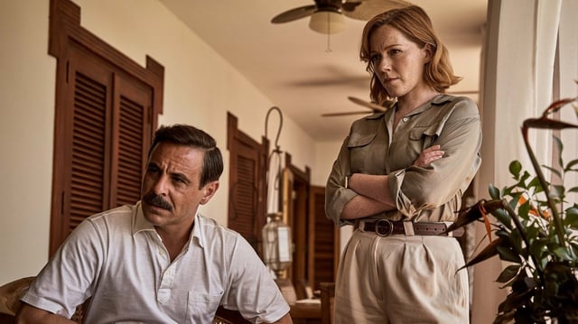 Emun Elliott as Tony Brightwell and Charlotte Spencer as Nicki Jennings in The Gold