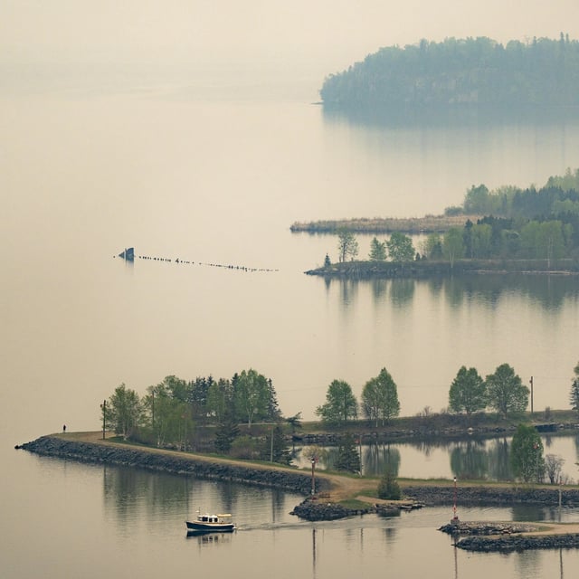 As smoke from wildfires in northern Saskatchewan, Manitoba, and Northwestern Ontario blankets Lake Superior’s Nipigon Bay on June 3.