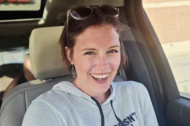Author Caytlyn Brooke went viral online after posting about her empty book signing—then the internet&#39;s &#34;kindness&#34; took her by surprise.