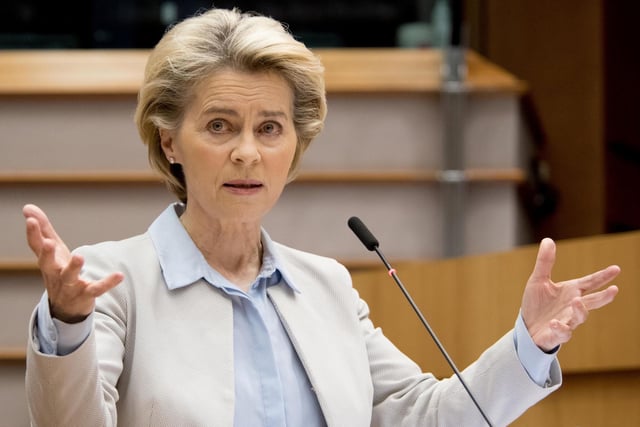 Ursula von der Leyen, en una comparecencia ante el Parlamento Europeo, en Bruselas.
