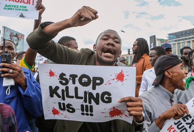 Demonstrators react to the death of Kenyan blogger Albert Ojwang, who died while in police custody in Nairobi, Monday, June 9, 2025. (AP Photo/Andrew Kasuku)
