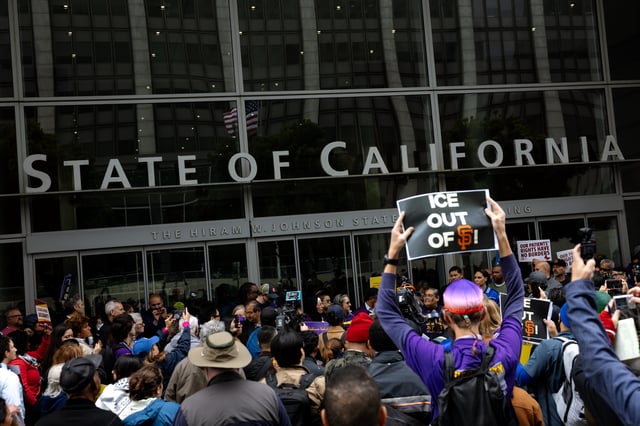 Hundreds rallied along with union representatives outside the California State Building to protest ICE detentions in San Francisco, June 9, 2025.