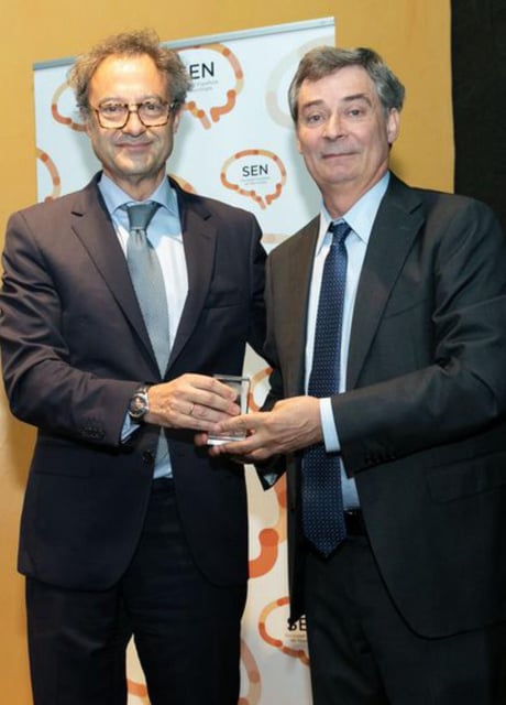Prieto (dcha.) y Jesús Porta, presidente de la SEN. |  FdV