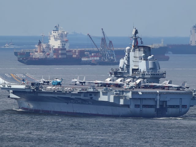 Die CNS Liaoning vor Hongkong
