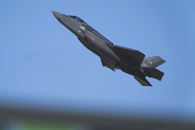 A U.S. Air Force F-35 fighter jet flies at the Dubai Air Show in Dubai, United Arab Emirates, Monday, Nov. 13, 2023. (AP Photo/Jon Gambrell)