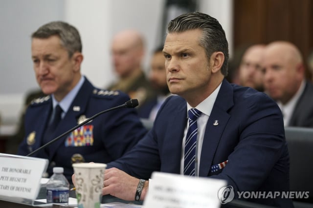 U.S. Defense Secretary Pete Hegseth (R) attends a House Appropriations Committee hearing at the U.S. Capitol in Washington on June 10, 2025, in this photo released by EPA. (Yonhap)