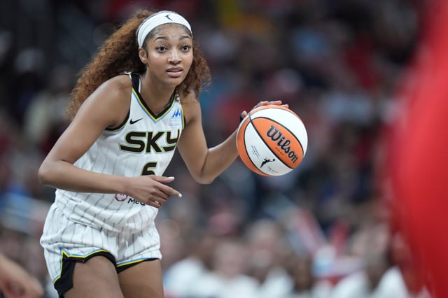 Chicago Sky forward Angel Reese (5) in action during a WNBA basketball game as the Indiana Fever played the Chicago Sky in Indianapolis, Saturday, May 17, 2025. (AP Photo/AJ Mast)