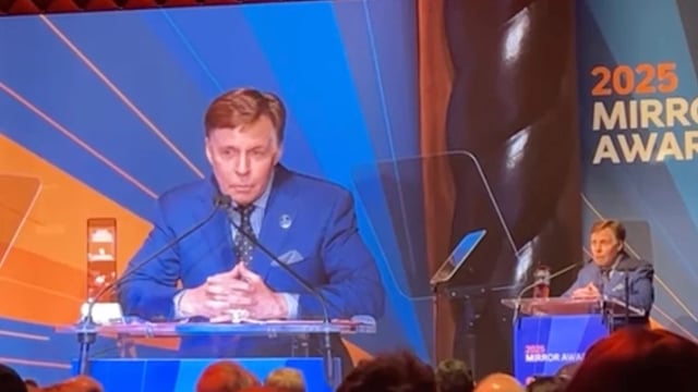 Bob Costas speaks at the 2025 Mirror Awards (Credit: YouTube)