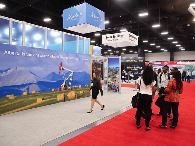  Delegates explore the trade show floor at the Global Energy Show in Calgary on Tuesday, June 10, 2025.