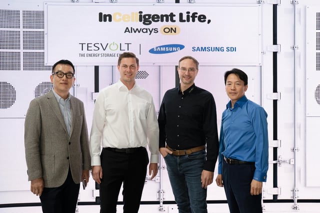 In this file photo, taken May 8, 2025, and provided by Samsung SDI, (from L to R) Kim Hyun-wook, head of Samsung SDI's ESS sales group; Tesvolt CTO Simon Schandert; Tesvolt CEO Daniel Hannemann; and Lee Jong-suk, head of Samsung SDI's Europe subsidiary, pose for a photo on the sidelines of 2025 Interbattery Europe, held in Munich from May 7-9. (PHOTO NOT FOR SALE) (Yonhap)