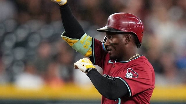 Arizona Diamondbacks’ Geraldo Perdomo (2) celebrates his double against the Seattle Mariners at Chase Field in Phoenix, on June 10, 2025.