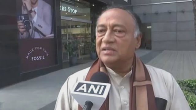 Congress expels Digvijaya Singh's brother Laxman (photo:ANI)
