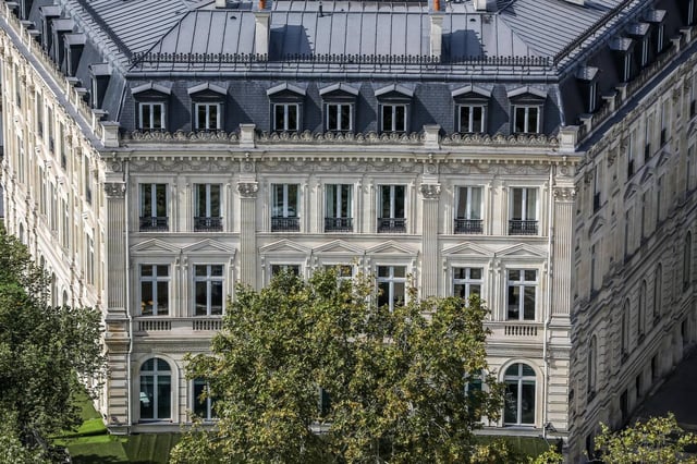 La taxe Zucman rapporterait entre 15 et 25 milliards d’euros par an aux finances publiques. Ici, hôtel particulier autour de la place de l'Etoile à Paris.