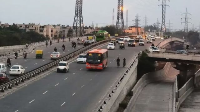 The flyover will connect South Delhi-Gurgaon-Noida, providing relief to commuters | Image: PTI