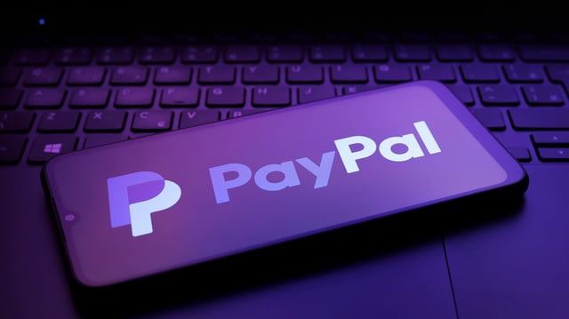 Die Verbraucherzentrale warnt PayPal-Kunden vor neuen Betrugsversuchen.
