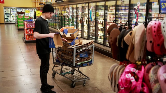 A strike would shut down many Kroger locations. 