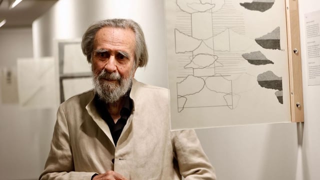 'El movimiento de la idea' reúne 40 hojas inéditas dibujadas a doble cara y creadas a propósito para la galería 3 del museo 