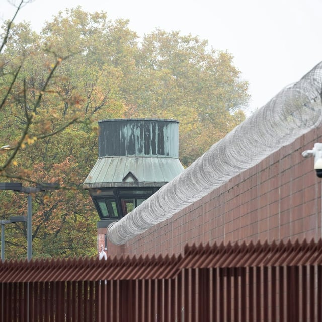 Die Justizvollzugsanstalt Moabit, aufgenommen in der Rathenower Straße.