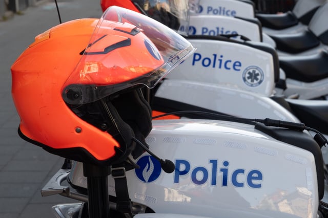 Belgische Polizeimotorräder nebeneinander in der Innenstadt von Brüssel (Symbolbild).
