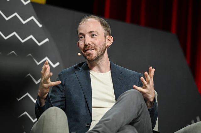 Michael Katchen speaks during the Elevate conference in Toronto, on Wednesday, September 21, 2022.(Christopher Katsarov Luna/The Logic)