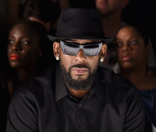 NEW YORK, NY - JULY 14: Singer R. Kelly attends the Ovadia & Sons front row during New York Fashion Week: Men's S/S 2016 at Skylight Clarkson Sq on July 14, 2015 in New York City. (Photo by Michael Loccisano/Getty Images)