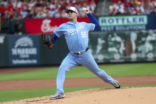 Kansas City Royals starting pitcher Cole Ragans throws during the first inning in the second game of a baseball doubleheader against the St. Louis Cardinals, Thursday, June 5, 2025, in St. Louis. (AP Photo/Scott Kane)