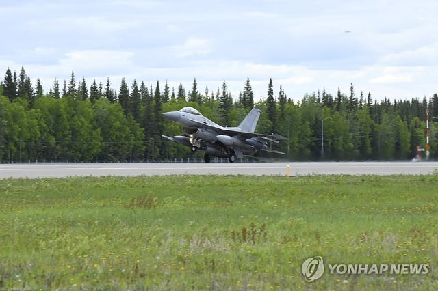 This June 5, 2025, photo provided by the Air Force shows a KF-16 fighter jet landing at Eielson Air Force Base in Alaska. (PHOTO NOT FOR SALE) (Yonhap)