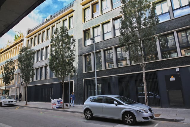 Uno de los edificios en los que se construyó bajo la norma del 30% a reserva de vivienda asequible en Barcelona.