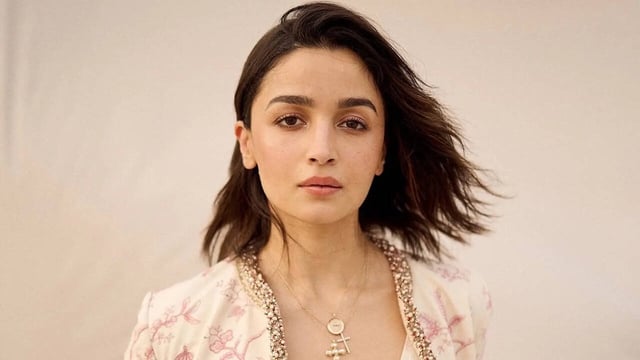 Alia Bhatt Is Now Alia Kapoor? Actress’ Viral Pic Gives Major Hint About Name Change After Marrying Ranbir