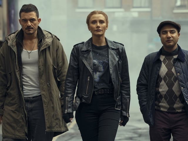 Orlando Bloom, Bryce Dallas Howard, and Nick Mohammed in "Deep Cover."