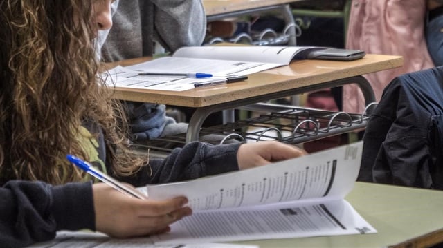 Pruebas de competencias básicas de 4º de ESO en un instituto