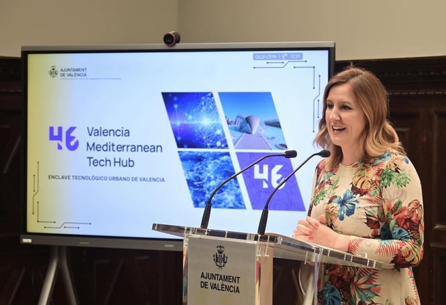 María José Catalá con el ecosistema tecnológico.