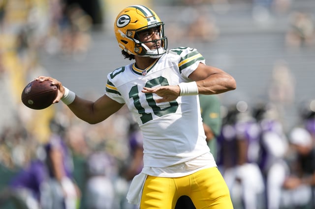 Jordan Love #10 of the Green Bay Packers warms up before a preseason game against the Baltimore Ravens at Lambeau Field on August 24, 2024 in Green Bay, Wisconsin.