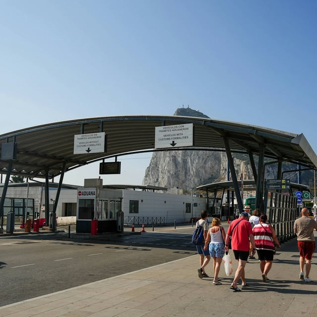 Ein neues Abkommen zwischen der EU und Großbritannien regelt den Güter- und Personenverkehr zwischen Gibraltar und Spanien.