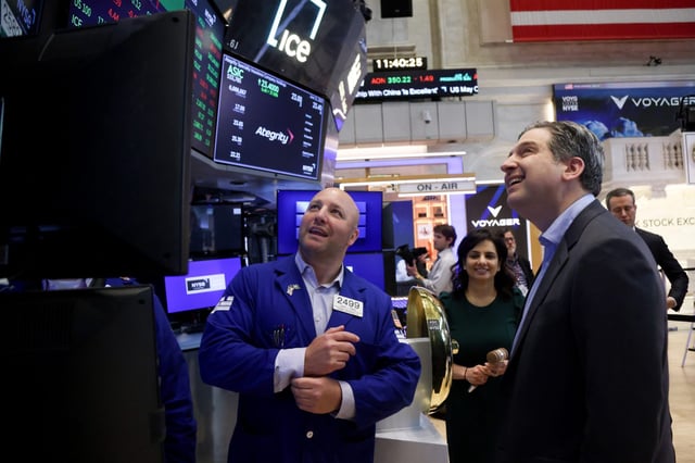 Low inflation readings mean higher stock prices.