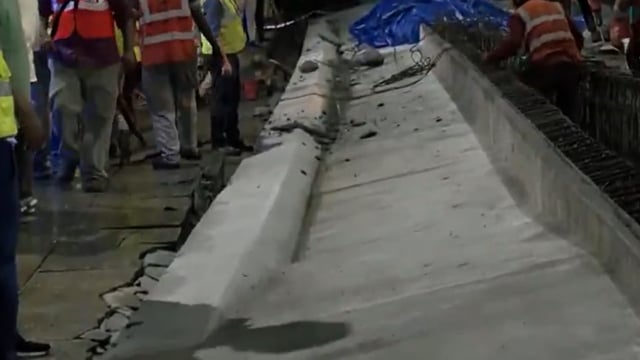 A section of the under-construction Chennai Metro Rail Phase II corridor collapsed near DLF Ramapuram on Thursday night.
