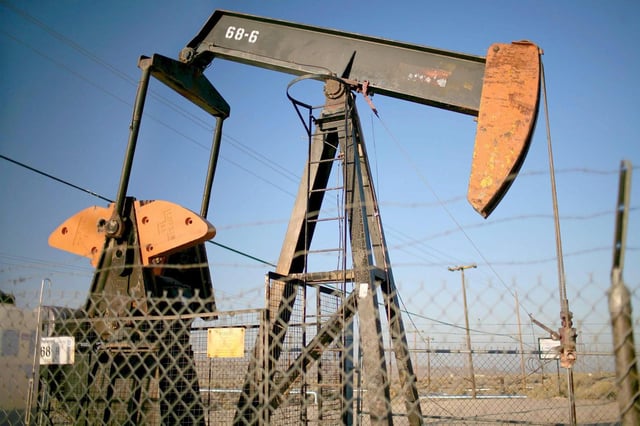 El petróleo de Texas se dispara un 4,9 % tras el pacto comercial entre EE.UU. y China