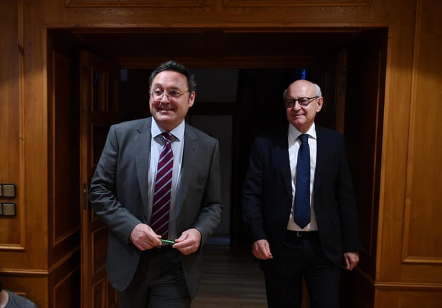 El fiscal general del Estado, Álvaro García Ortiz, hoy en Mariñán con el jefe de la Fiscalía en Galicia, Fernando Suanzes.