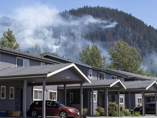  The Dryden Creek fire broke out Monday afternoon east of Highway 99 in Squamish, B.C., and grew from about half a hectare to five hectares by late Monday.