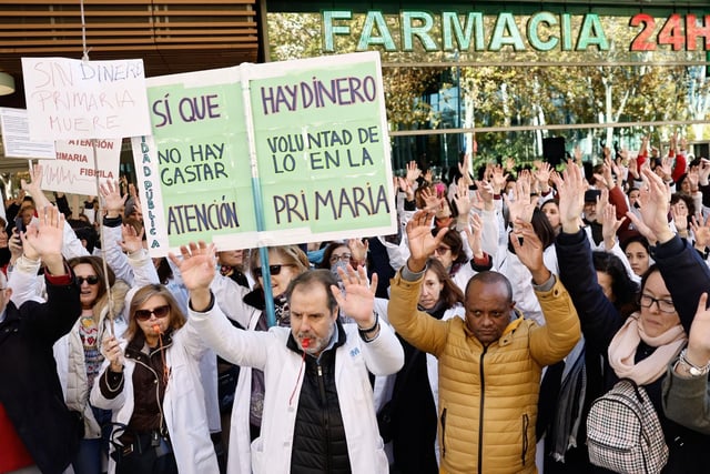 Huelga médicos