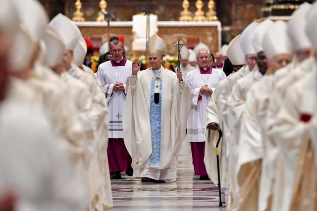 Pope Leo in liturgical vestments on June 9.