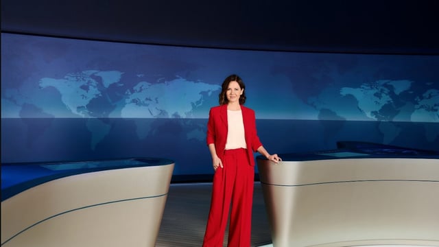 Romy Hiller im Studio der Tagesschau.