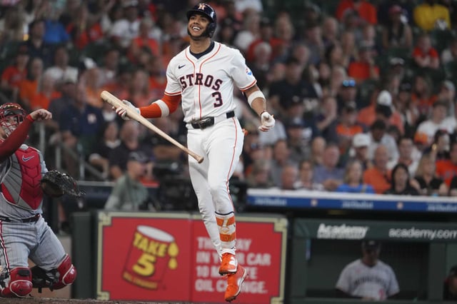 Houston Astros Jeremy Peña (3) reacts after striking out during the sixth inning of an MLB baseball game in Houston, Saturday, June 14, 2025.