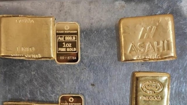 Air India crew member held for smuggling gold worth ₹1.41 crore