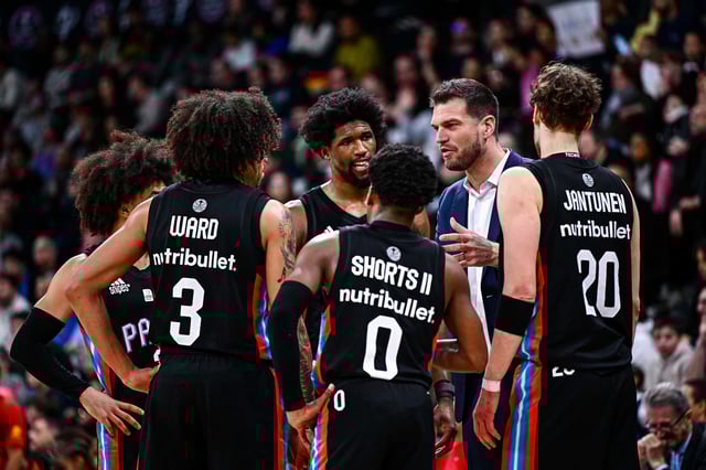 Nadir Hifi, Tyson Ward, Kevarrius Hayes, TJ Shorts, Mikael Jantunen et leur entraîneur Tiago Splitter veulent offrir un titre à Paris avant de voguer vers de nouveaux défis.