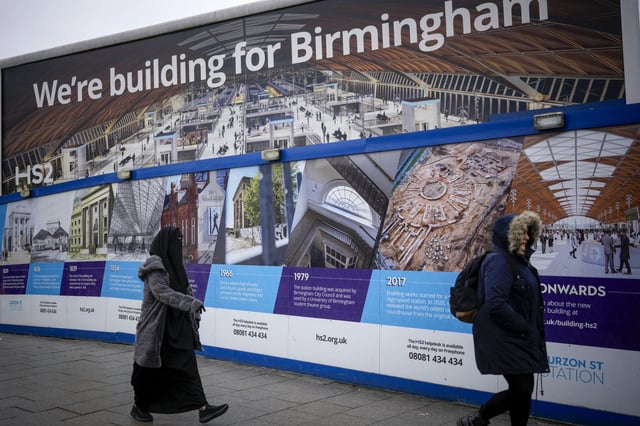 Hoardings surround the site of the Birmingham High Speed Rail 2 station construction site at Curzon Street. P (Photo: Christopher Furlong/Getty)