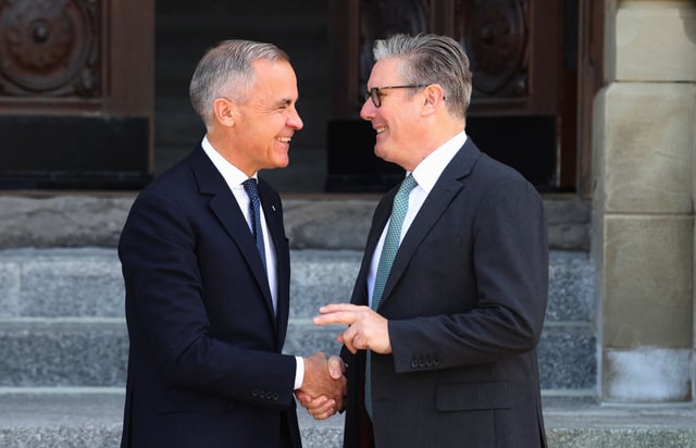 Canada's Prime Minister Mark Carney and Britain's Prime Minister Kier Starmer meet on Parliament Hill in Ottawa, Canada, June 15, 2025. REUTERS/Patrick Doyle